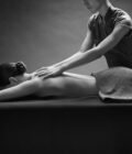 Carte cadeau Massage du Monde 1h30 au Spa de Caroline inspiré des traditions californiennes, orientales et relaxantes pour une profonde détente.