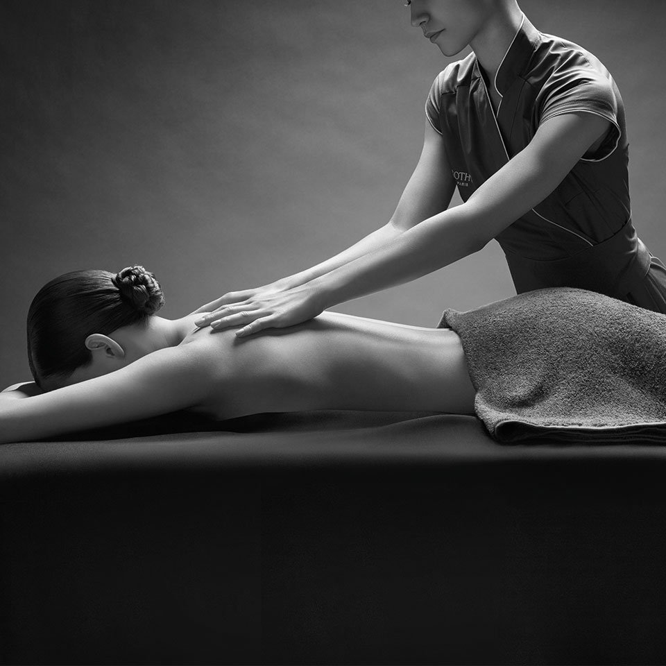 Massage Du Monde 1H30 Carte cadeau Massage du Monde 1h30 au Spa de Caroline inspiré des traditions californiennes, orientales et relaxantes pour une profonde détente.